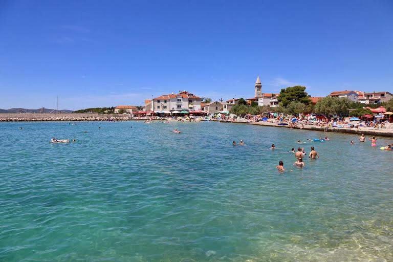 Apartmani Damir Kazija Pakoštane エクステリア 写真