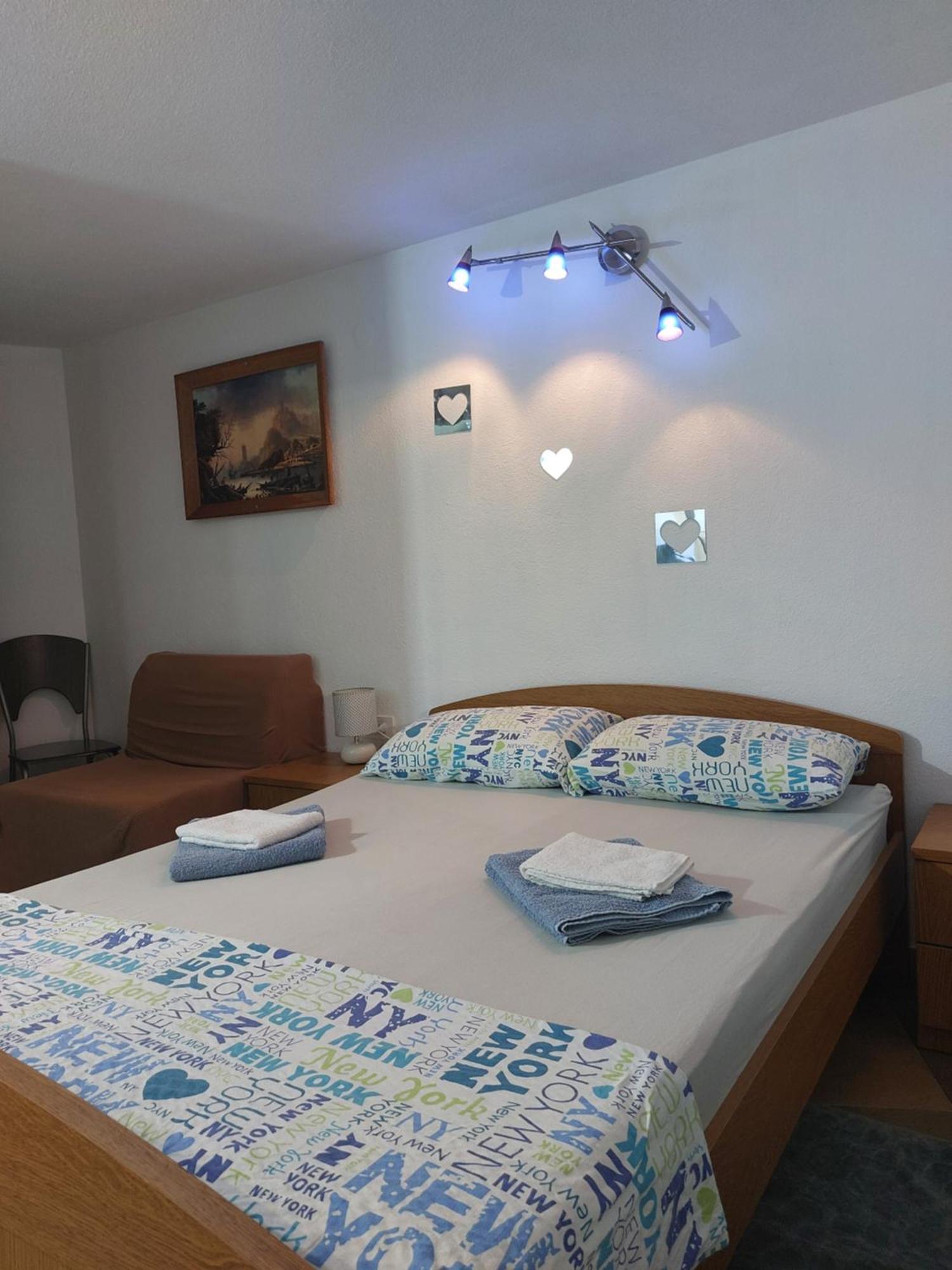 Apartmani Damir Kazija Pakoštane エクステリア 写真